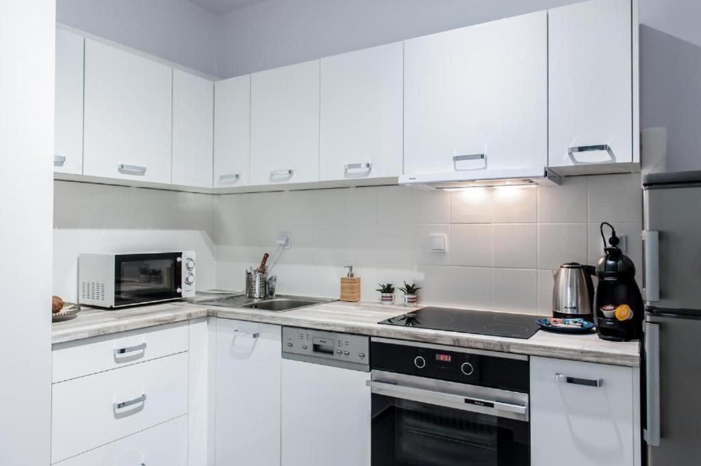 Golden Apartments Warsaw - Big And Bright Stylish Apartments - City Center - Pereca מראה חיצוני תמונה