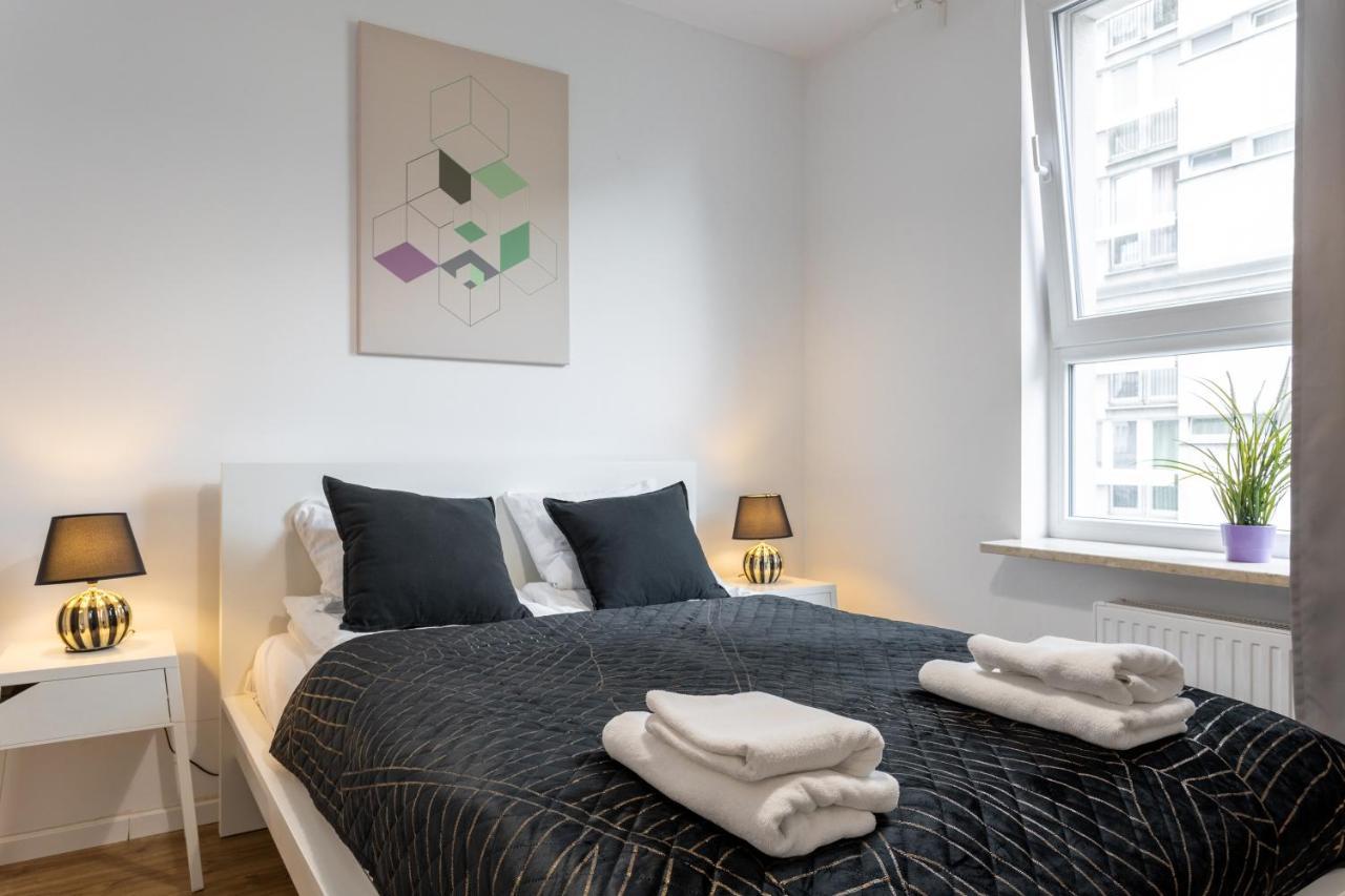 Golden Apartments Warsaw - Big And Bright Stylish Apartments - City Center - Pereca מראה חיצוני תמונה
