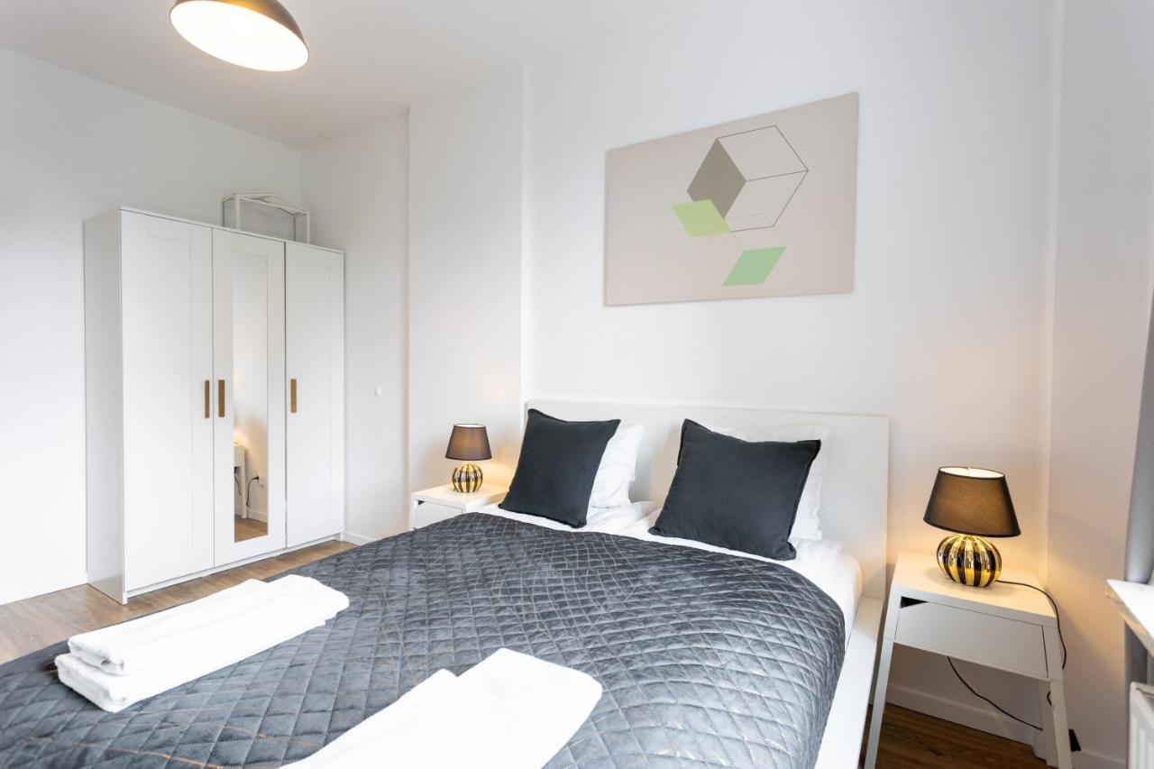 Golden Apartments Warsaw - Big And Bright Stylish Apartments - City Center - Pereca מראה חיצוני תמונה