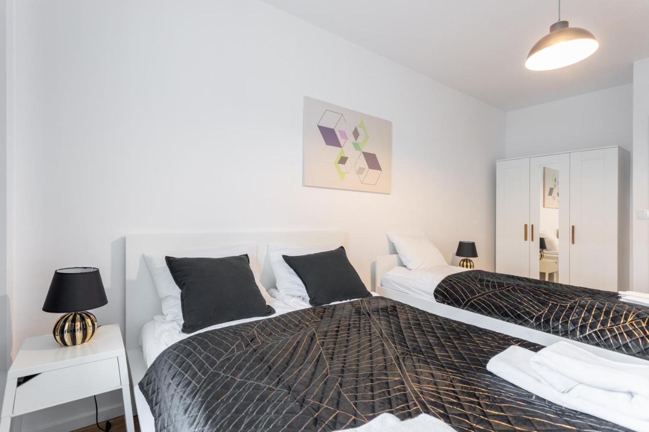 Golden Apartments Warsaw - Big And Bright Stylish Apartments - City Center - Pereca מראה חיצוני תמונה