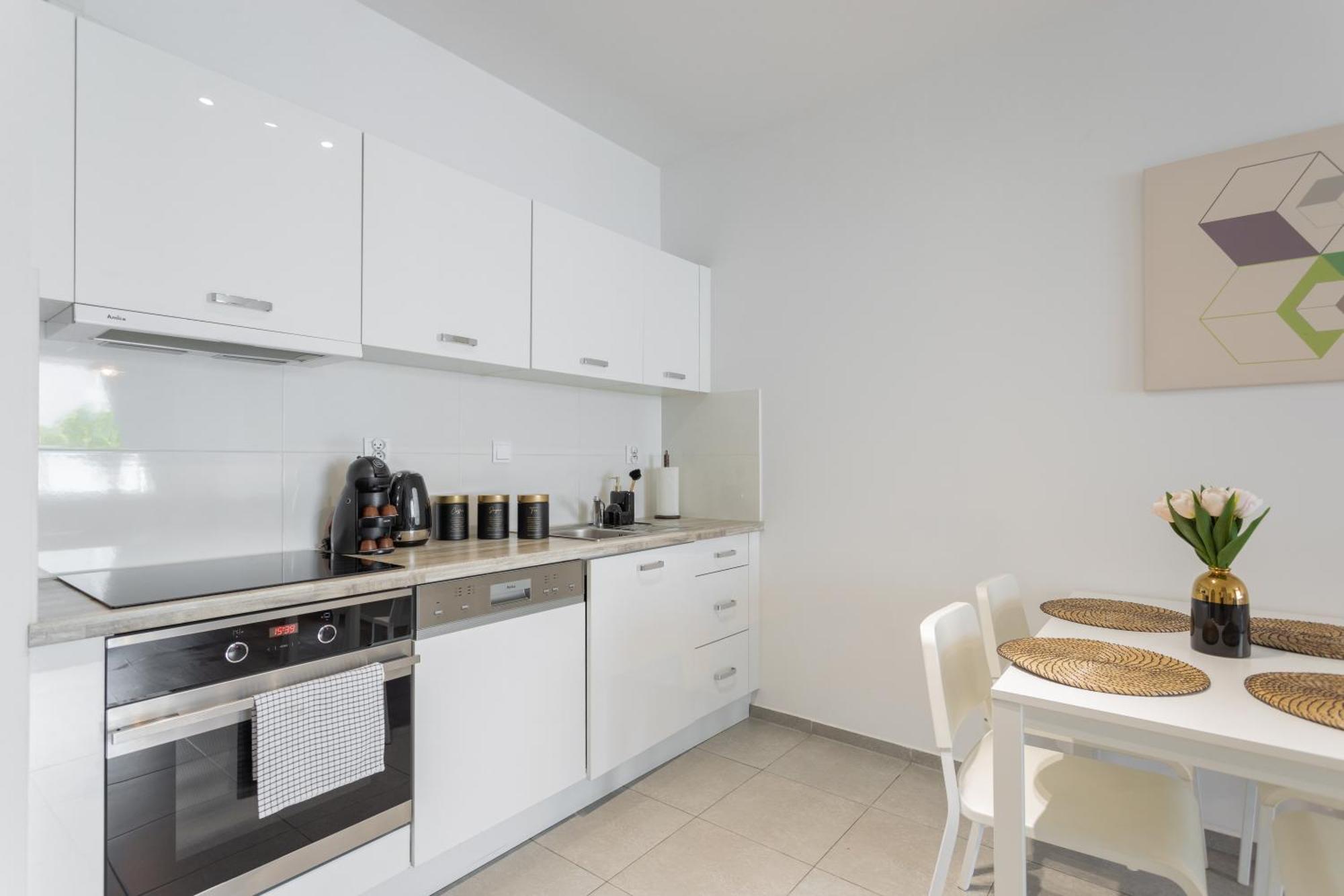 Golden Apartments Warsaw - Big And Bright Stylish Apartments - City Center - Pereca מראה חיצוני תמונה