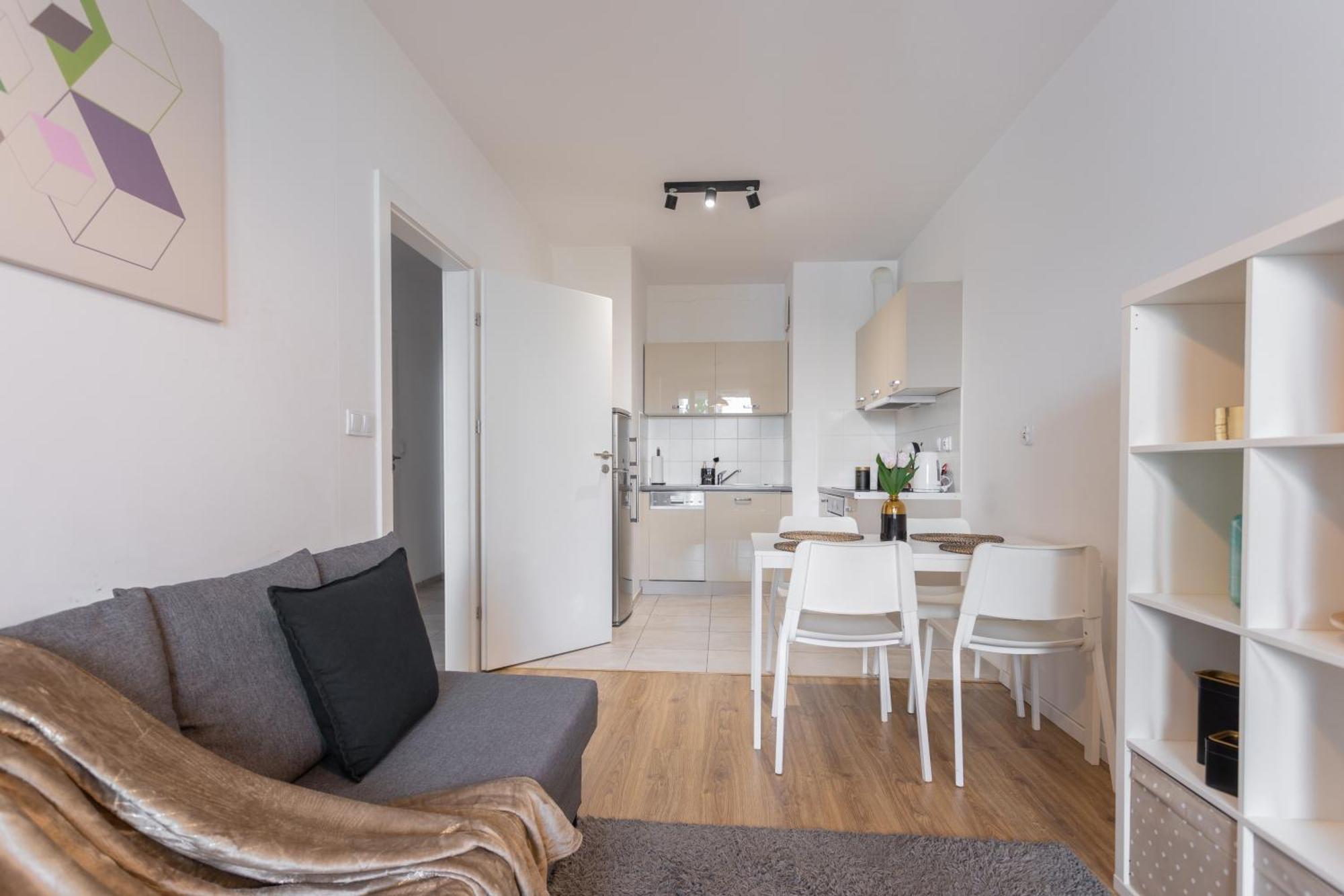 Golden Apartments Warsaw - Big And Bright Stylish Apartments - City Center - Pereca מראה חיצוני תמונה