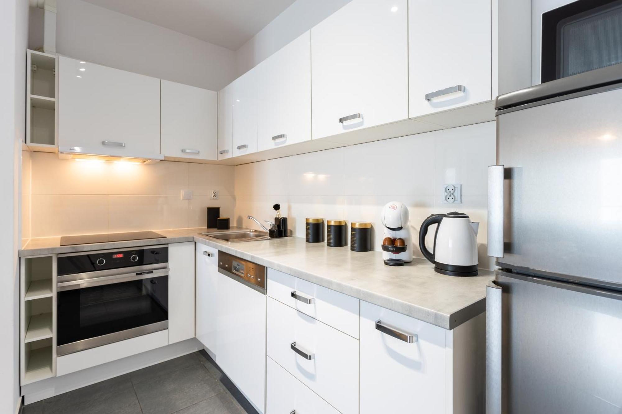 Golden Apartments Warsaw - Big And Bright Stylish Apartments - City Center - Pereca מראה חיצוני תמונה